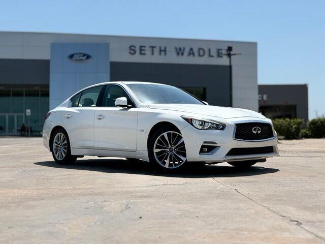 2018 INFINITI Q50 3.0T Luxe — photo 1 of 13