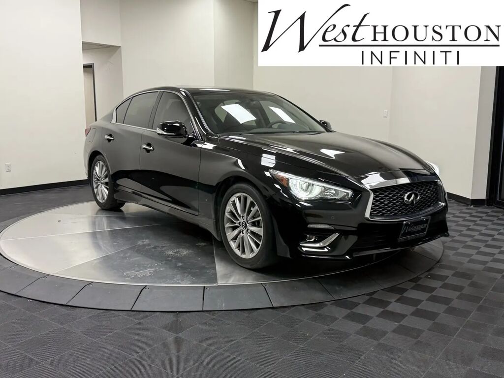 2023 INFINITI Q50 Luxe — photo 1 of 13