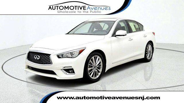 2023 INFINITI Q50 LUXE