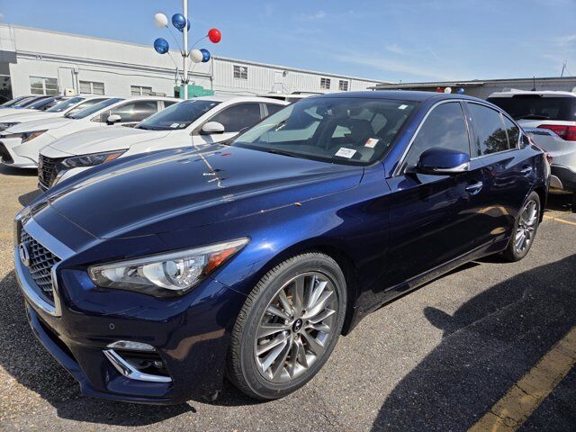 2022 INFINITI Q50 LUXE