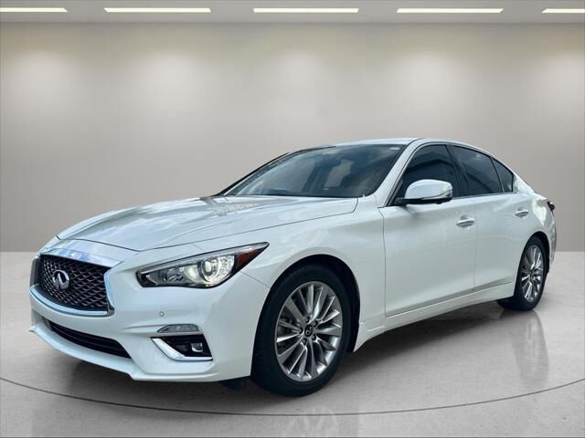 2021 INFINITI Q50 Luxe — photo 1 of 13