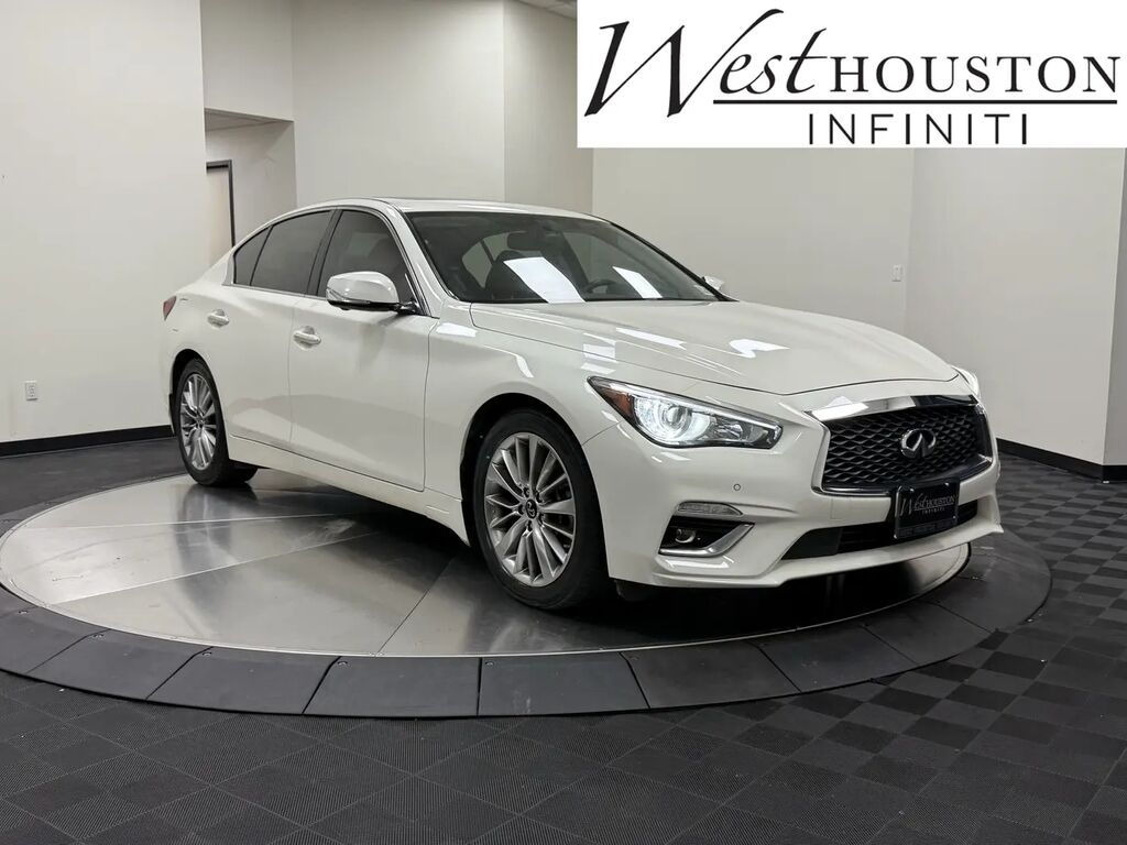 2023 INFINITI Q50 Luxe — photo 1 of 13