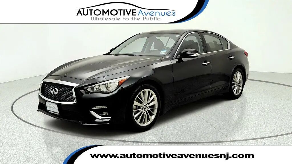 2023 INFINITI Q50 Luxe — photo 1 of 26
