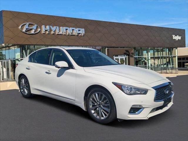 2023 INFINITI Q50 Luxe — photo 1 of 39