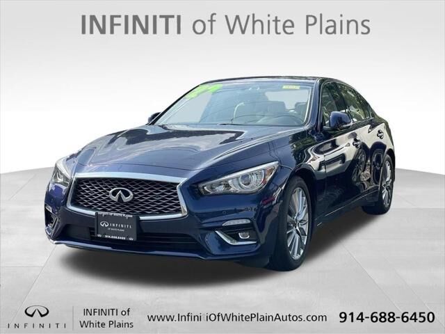 2022 INFINITI Q50 Luxe — photo 1 of 13