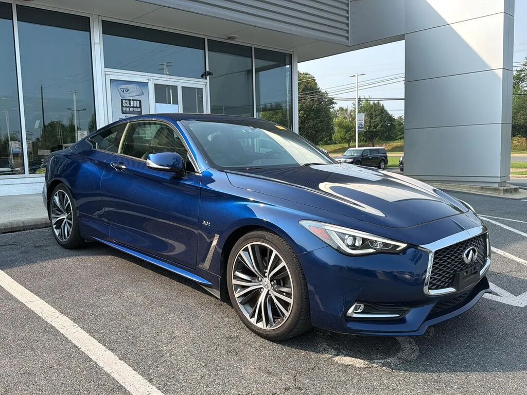 2018 INFINITI Q60 3.0T Luxe — photo 1 of 37