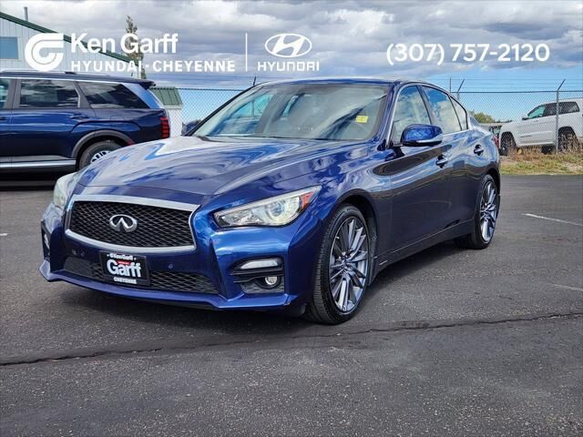 2016 INFINITI Q50 Red Sport 400