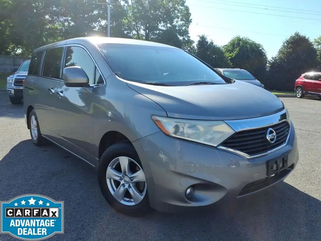 2013 Nissan Quest 3.5 SV — photo 1 of 13