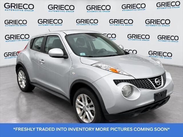 2014 Nissan JUKE S — photo 1 of 4