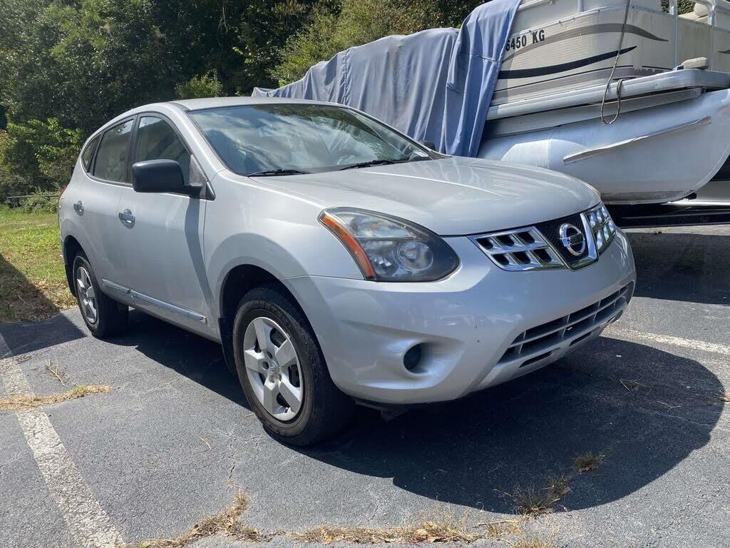 2014 Nissan Rogue Select S — photo 1 of 1