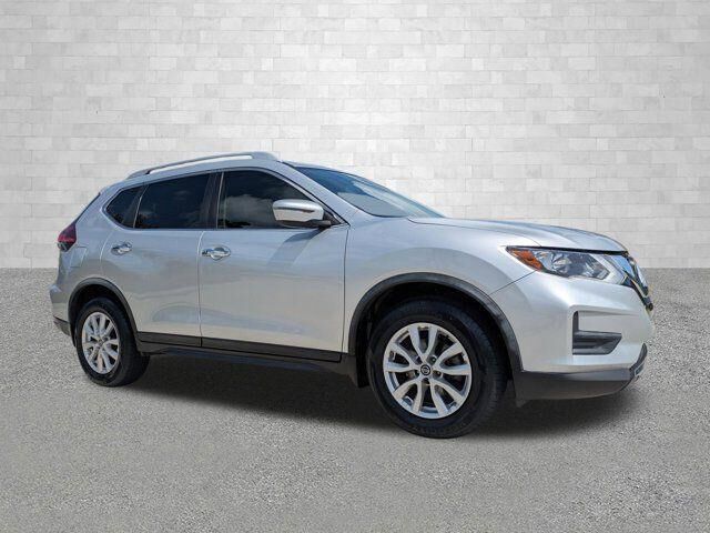 2018 Nissan Rogue SV — photo 1 of 1