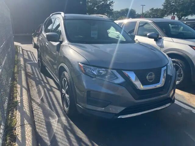 2020 Nissan Rogue S — photo 1 of 30