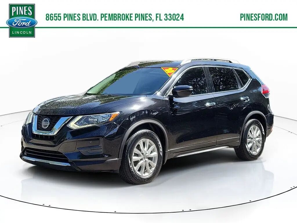 2020 Nissan Rogue S — photo 1 of 13