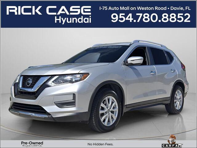2019 Nissan Rogue SV — photo 1 of 23