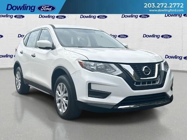 2017 Nissan Rogue S — photo 1 of 39