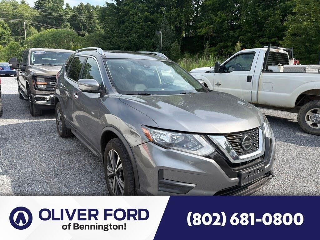 2019 Nissan Rogue S — photo 1 of 2
