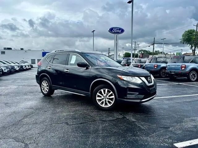 2020 Nissan Rogue S — photo 1 of 13