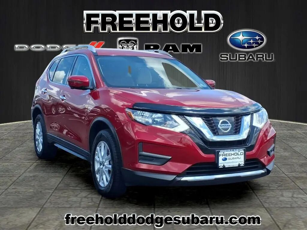2017 Nissan Rogue S — photo 1 of 13