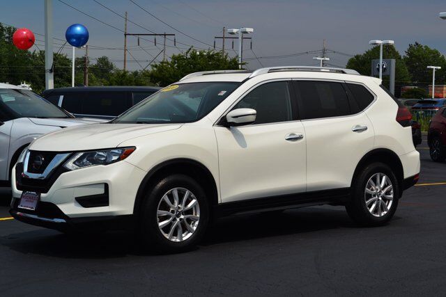 2020 Nissan Rogue SV — photo 1 of 13
