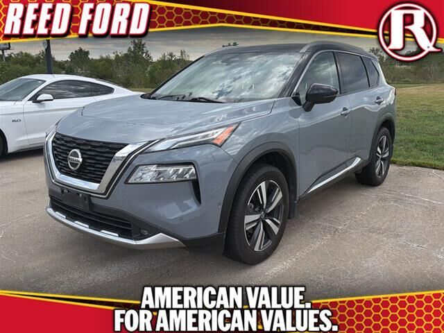 2021 Nissan Rogue Platinum — photo 1 of 5