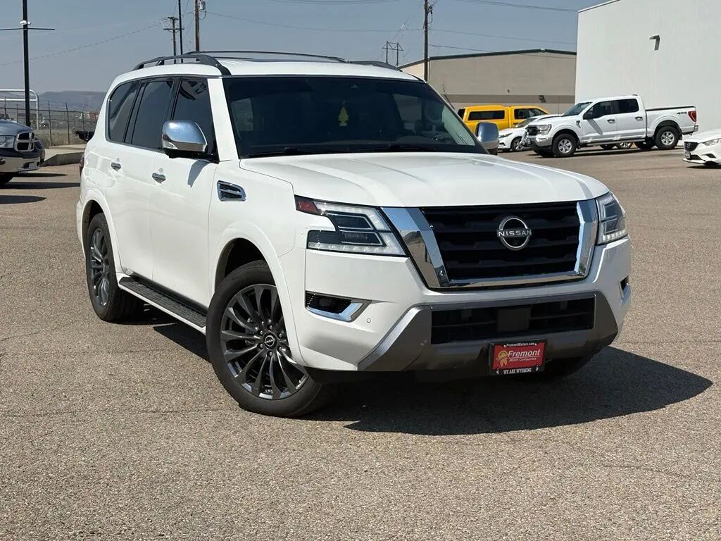 2023 Nissan Armada Platinum — photo 1 of 16