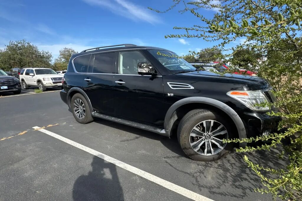 2020 Nissan Armada SL — photo 1 of 2