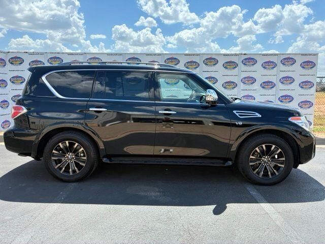 2019 Nissan Armada Platinum — photo 1 of 40