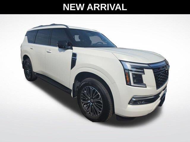 2025 Nissan Armada Platinum — photo 1 of 11