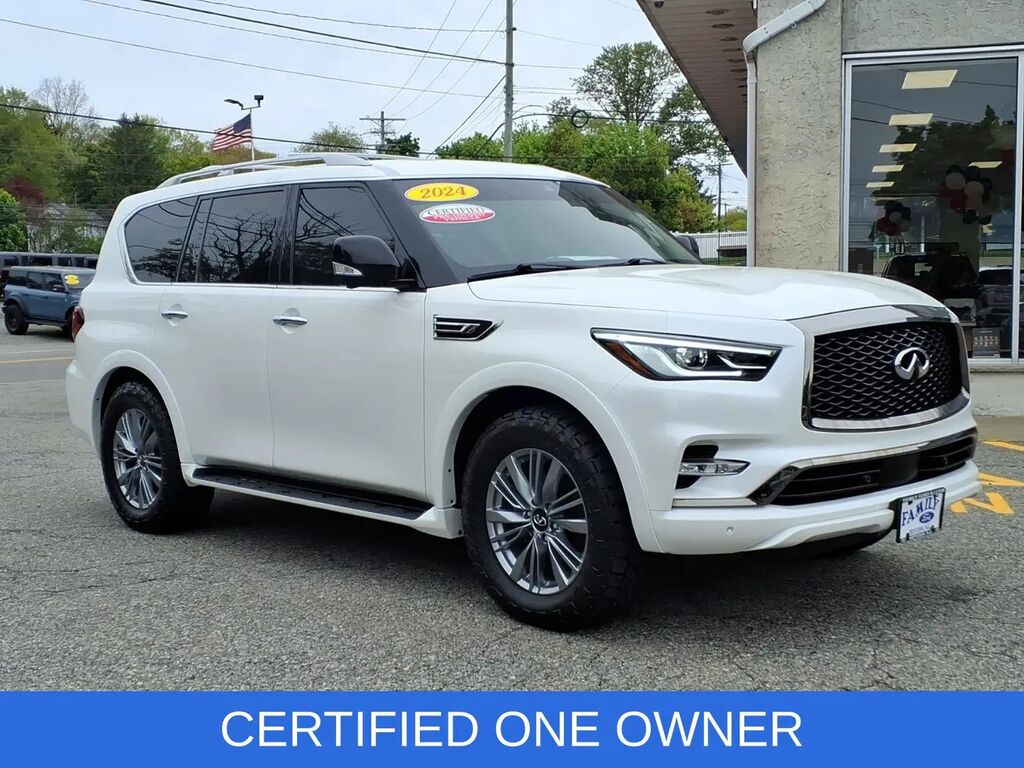 2024 INFINITI QX80 Premium Select — photo 1 of 13
