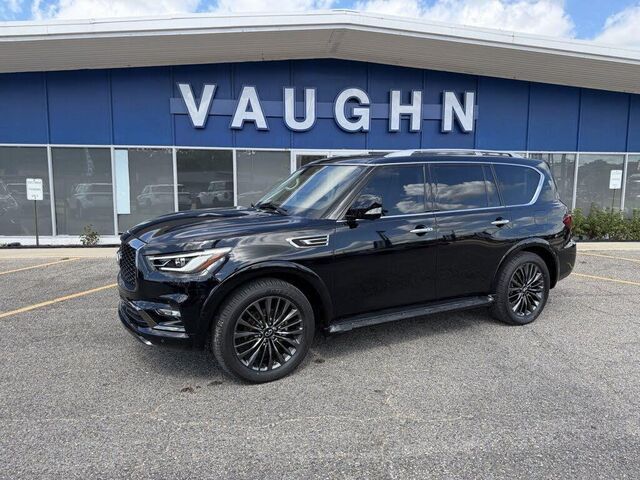 2023 INFINITI QX80 Premium Select