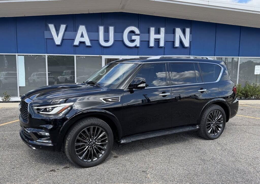 2023 INFINITI QX80 Premium Select — photo 1 of 5