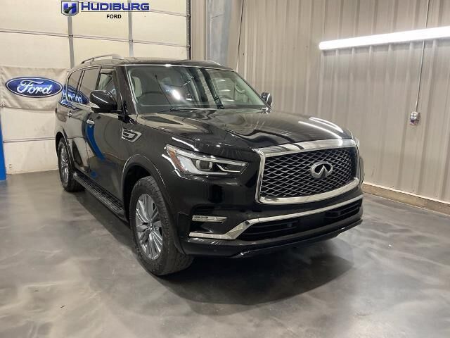 2022 INFINITI QX80 Luxe