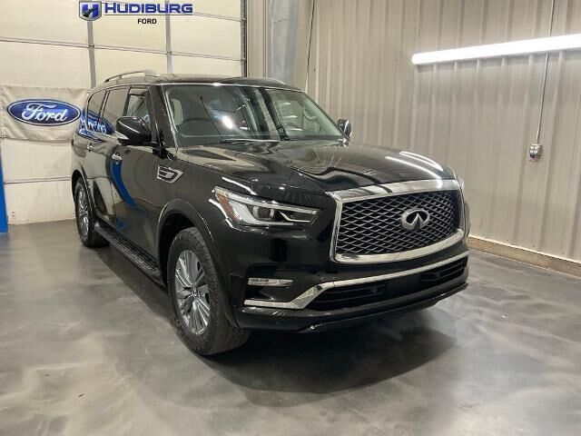 2022 INFINITI QX80 Luxe