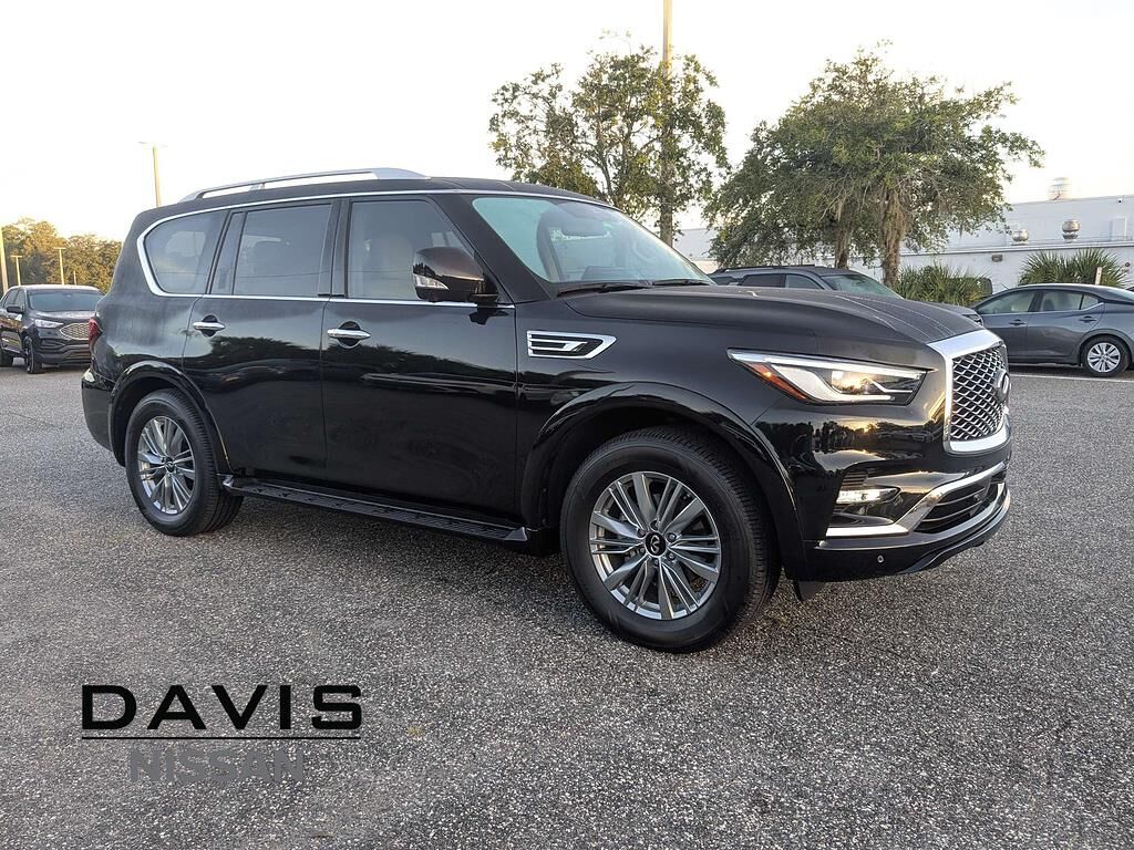 2024 INFINITI QX80 Luxe — photo 1 of 13