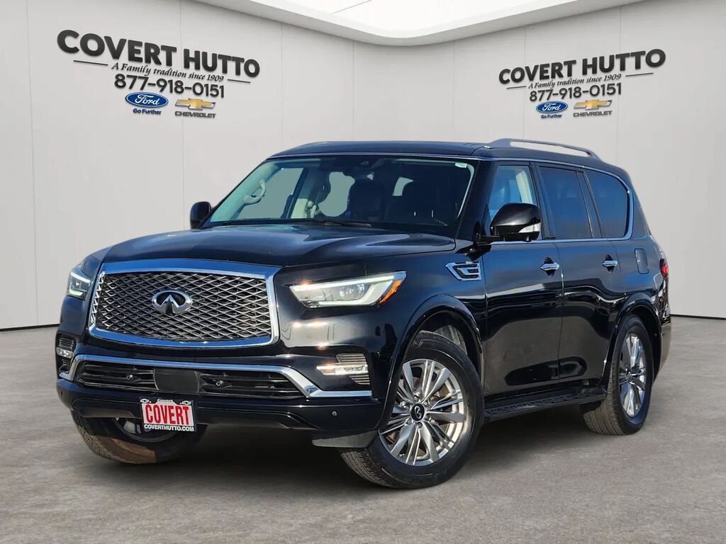 2021 INFINITI QX80 Luxe — photo 1 of 13