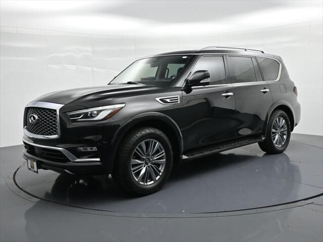 2022 INFINITI QX80 Luxe