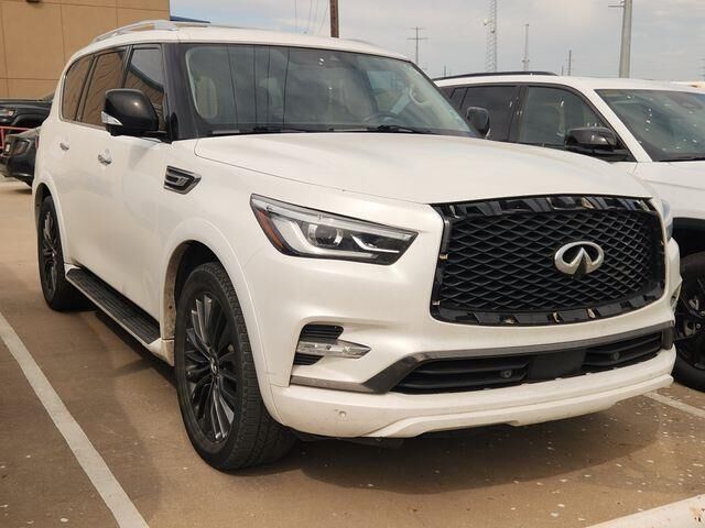 2021 INFINITI QX80 Premium Select — photo 1 of 6