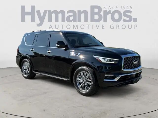 2022 INFINITI QX80 Luxe