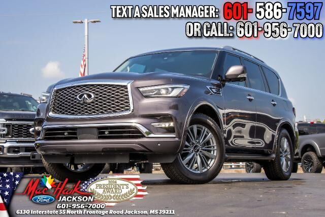 2022 INFINITI QX80 Luxe — photo 1 of 26
