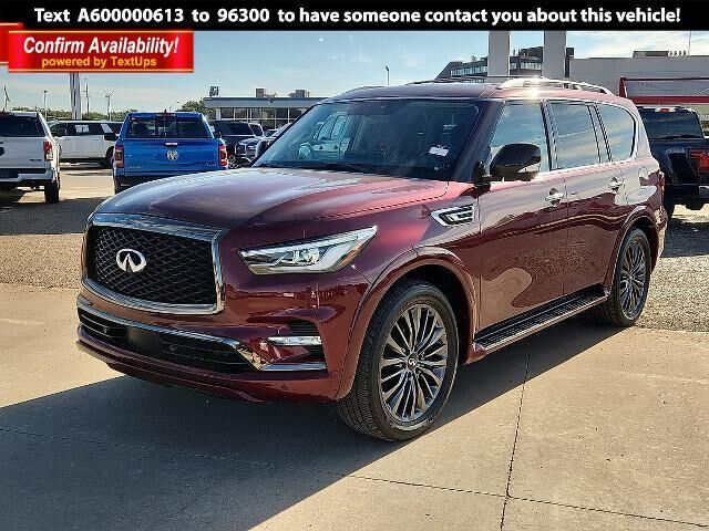 2022 INFINITI QX80 Premium Select