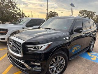 2022 INFINITI QX80 Luxe