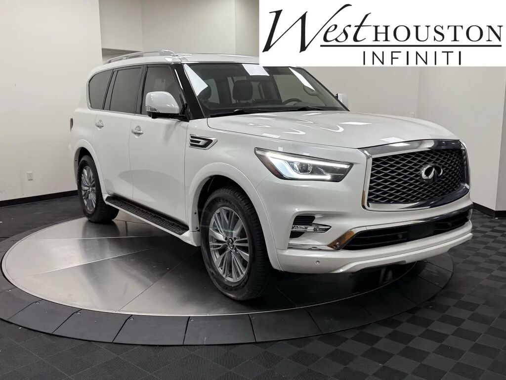 2023 INFINITI QX80 Luxe — photo 1 of 13