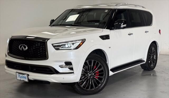 2020 INFINITI QX80 Luxe — photo 1 of 13