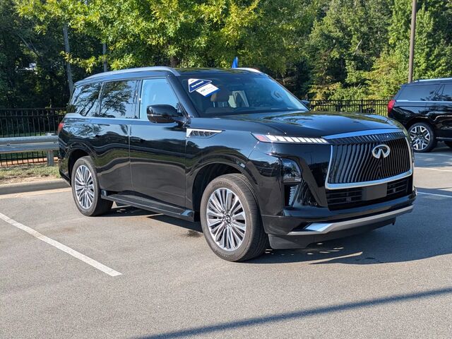 2025 INFINITI QX80 Luxe