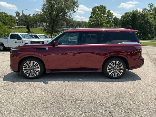 2025 INFINITI QX80 Sensory — photo 1 of 26