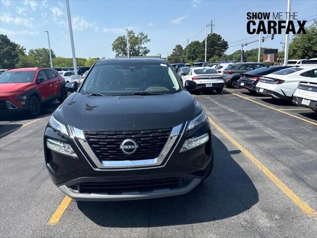 2023 Nissan Rogue SV — photo 1 of 9