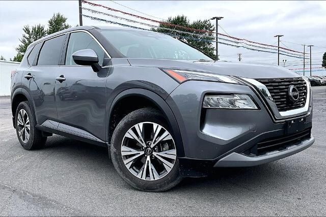 2023 Nissan Rogue SV — photo 1 of 13