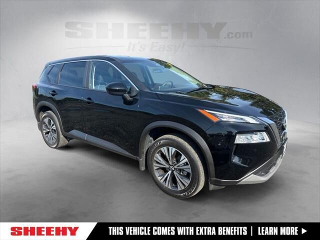 2023 Nissan Rogue SV — photo 1 of 13
