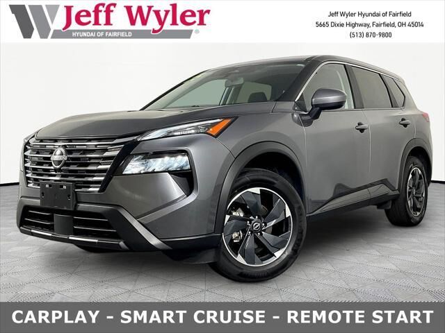 2025 Nissan Rogue SV — photo 1 of 18