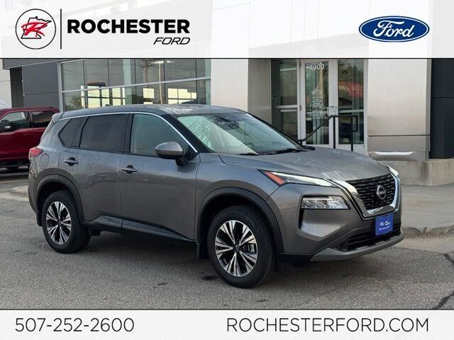2023 Nissan Rogue SV — photo 1 of 13